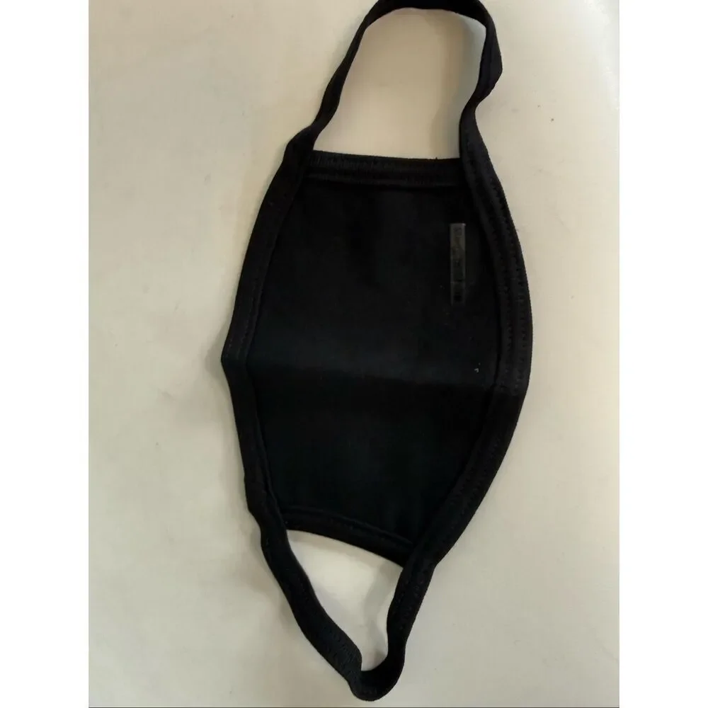 Fashion Mask Women's Dust Proof Sunscreen Reusable Thermal Face Mask Black NWT